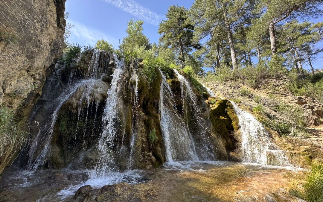 Guazalamanco: Un paraíso de agua cristalina en Jaén.